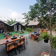 B Grill in the Garden