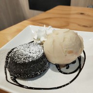 Janie Scoop นิมมาน