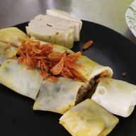 แม่อู๊ด อาหารเวียดนามแอนด์เบเกอรี่(อ๋า..ลูกชาย)