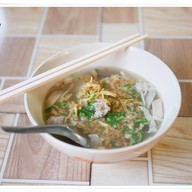 เมนูของร้าน ญวนญาหญี ก๋วยจั๊บญวน สูตรอุบล