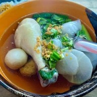 เมนูของร้าน ก๋วยเตี๋ยวปากหม้อลุงรัญ