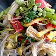 ร้านตำแซ่บสะเดิด ยำแซ่บสะเด็ด