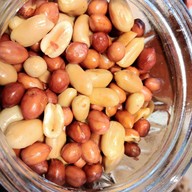 แหนมหมู ยายจันทร์