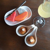 เมนูของร้าน Koi Restaurant