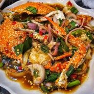 เมนูของร้าน ยำแซ่บริมน้ำ