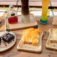 The Cream Café (the Camp Chiangkhan)