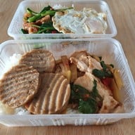 เมนูของร้าน กะเพราหอม @HOME