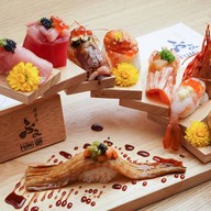 “Special Osusume Sushi” (1,500.-)