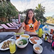 Inthira Hotel (vang Vieng)