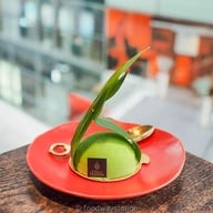 เมนูของร้าน Issaya La Patisserie Emquartier
