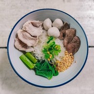 เมนูของร้าน เจ๊เล็กก๋วยเตี๋ยวเรือรสเด็ด เจ้าเก่า