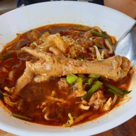ก๋วยเตี๋ยวไก่มะระบุฟเฟ่ต์