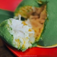 เมนูของร้าน Issaya La Patisserie Emquartier