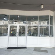 หน้าร้าน Artistic Lab