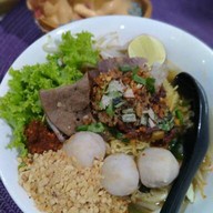 หนึ่ง_โกเด้ง1