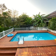 หมู่บ้านรักษะระนอง