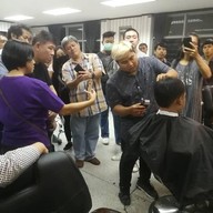 Street Barber Shop ซอยมังกร  (ตัดผม แกะลาย) ซอยมังกร