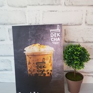 Dek Cha หน้า รร.ญรส.