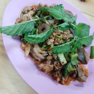 เมนูของร้าน คนมีลาบ ยโสฯ