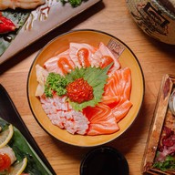 Jirafu Sushi & Beer Bar ลาดพร้าว