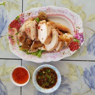 ส้มตำเจ๊สุพรรณ