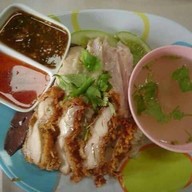 เมนูของร้าน ข้าวมันไก่ตั้งตัว ตลาดนานาเจริญ ลำลูกกา