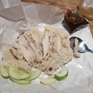 777 เฉาก๊วยนมสด(ตลาดภูมิใจ)