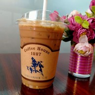 Coffee House By Tsc ทองสมบูรณ์คลับ