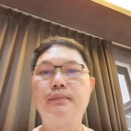 เจ๊หงษ์ข้าวมันไก่ เวทีมวยอ้อมน้อย(ต้นตำรับ)