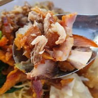 เมนูของร้าน เจ๊ตุ่ม บะหมี่เกี้ยวปู ,หมูหวาน ,หมูแดง