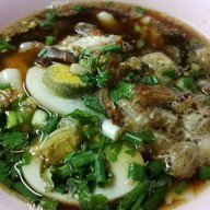 เมนูของร้าน เจ๊นา ก๋วยจั๊บน้ำข้น