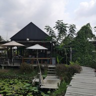 บรรยากาศ The Lao Cafe And Resort