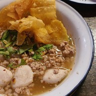 อิ่มหมี to go ลาดปลาเค้า