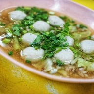 เมนูของร้าน ลาบประตูน้ำ