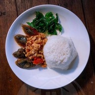 ครัวบ้านมั่น (Food & Noodle) ลำลูกกา 49