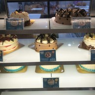 หน้าร้าน YAMAZAKI Imperial Samrong