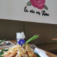 เมนูของร้าน La Vie En Rose บ้านค่าย