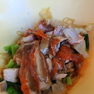 เปาเปาหมี่หยกเป็ดย่าง ถนนปุณกัณฑ์