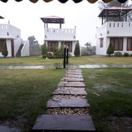 บ้านสวนต้นรัก & บ้านพักต้นหอม เขาใหญ่