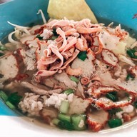 ก๋วยเตี๋ยวซอย 12 บางละมุง (โรงโป๊ะ)