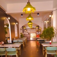 Sawan House Restaurant  Veintane