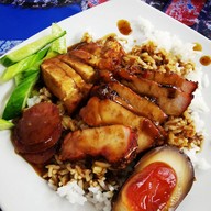 เมนูของร้าน เซี้ยเหล่ายี่ห้อ (ข้าวหมูแดงแปลงนาม)