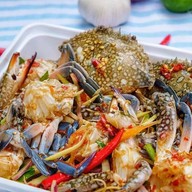 ยำปูแสบ YUM PU ZABB ยำมะม่วงปูม้า ตลาดรามอินทรา กม.2