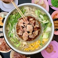 ไฉไล หมูกะทะ