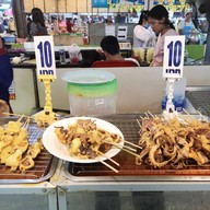 เมนูของร้าน รุ่งเจริญทรัพย์ หมึก สด ย่าง