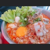 ดูดดูกหมู ก๋วยเตี๋ยวกระดูกหมู เมืองเอก