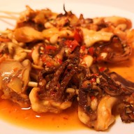 เมนูของร้าน รุ่งเจริญทรัพย์ หมึก สด ย่าง