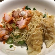 ปู๊ตี่บะหมี่เกี๊ยวกุ้ง หอศิลป์