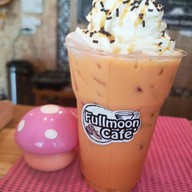 Fullmoon Cafe'