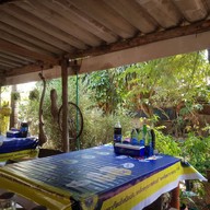 ส้มตำกุหลาบ เจ้าเก่า